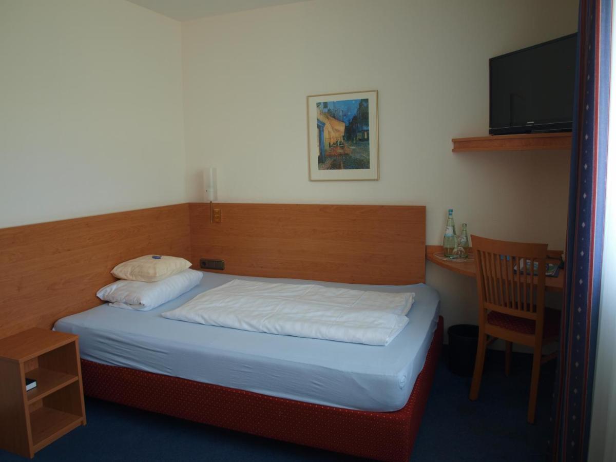 Airport Business Hotel Koeln Ngoại thất bức ảnh