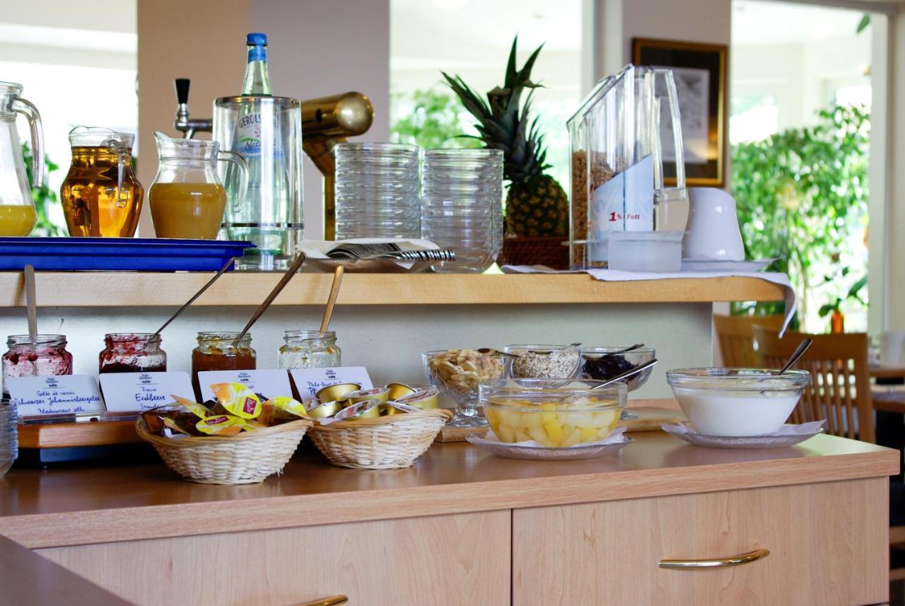 Airport Business Hotel Koeln Ngoại thất bức ảnh