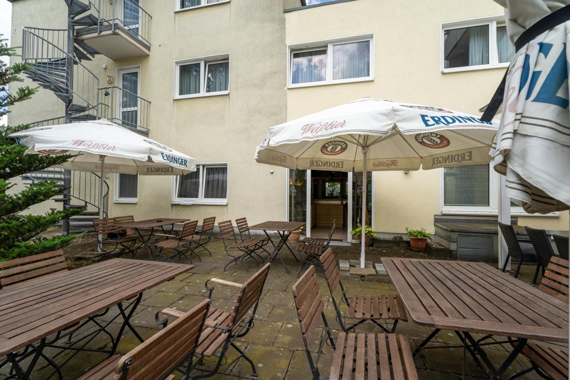 Airport Business Hotel Koeln Ngoại thất bức ảnh