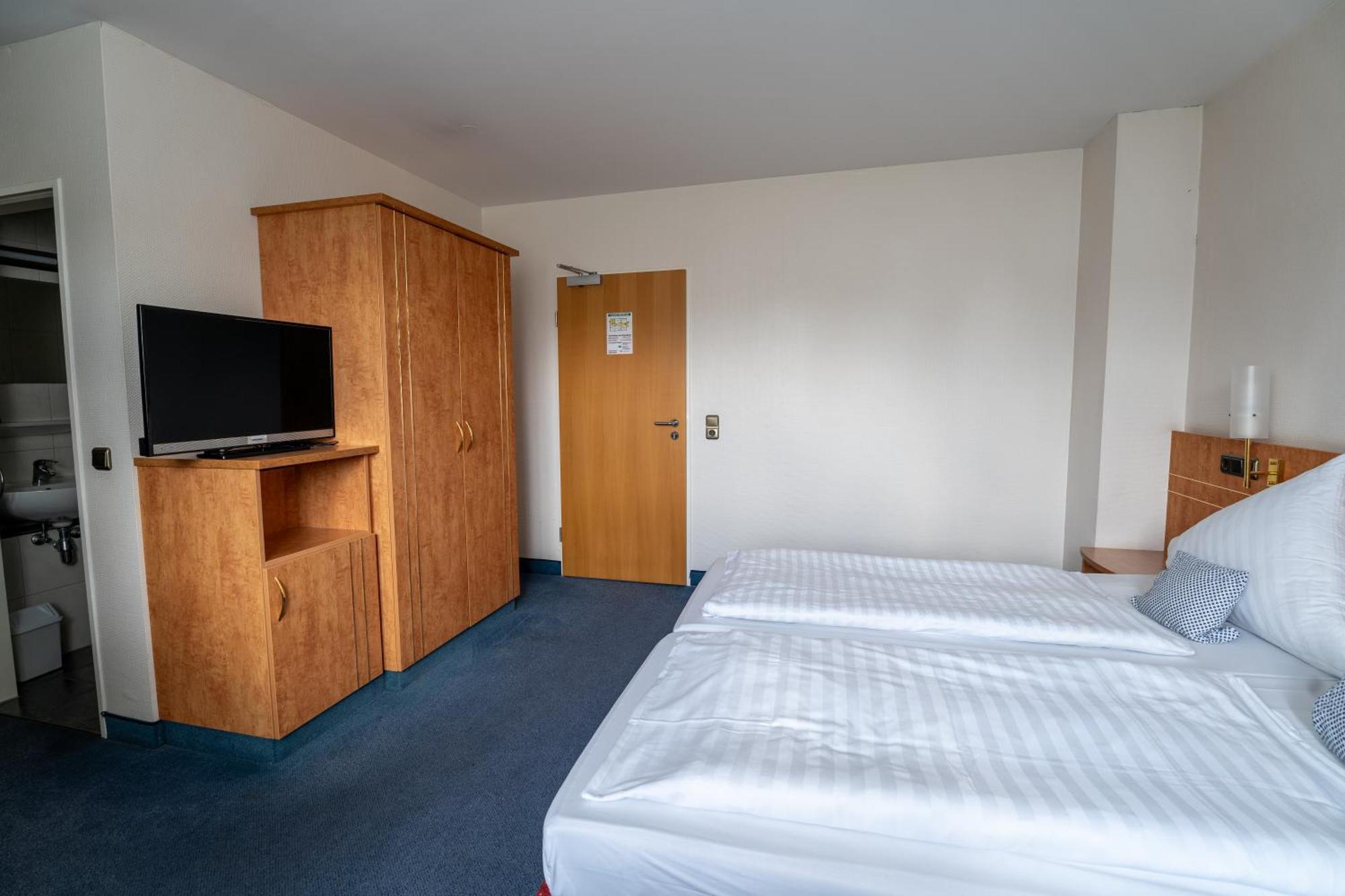 Airport Business Hotel Koeln Ngoại thất bức ảnh