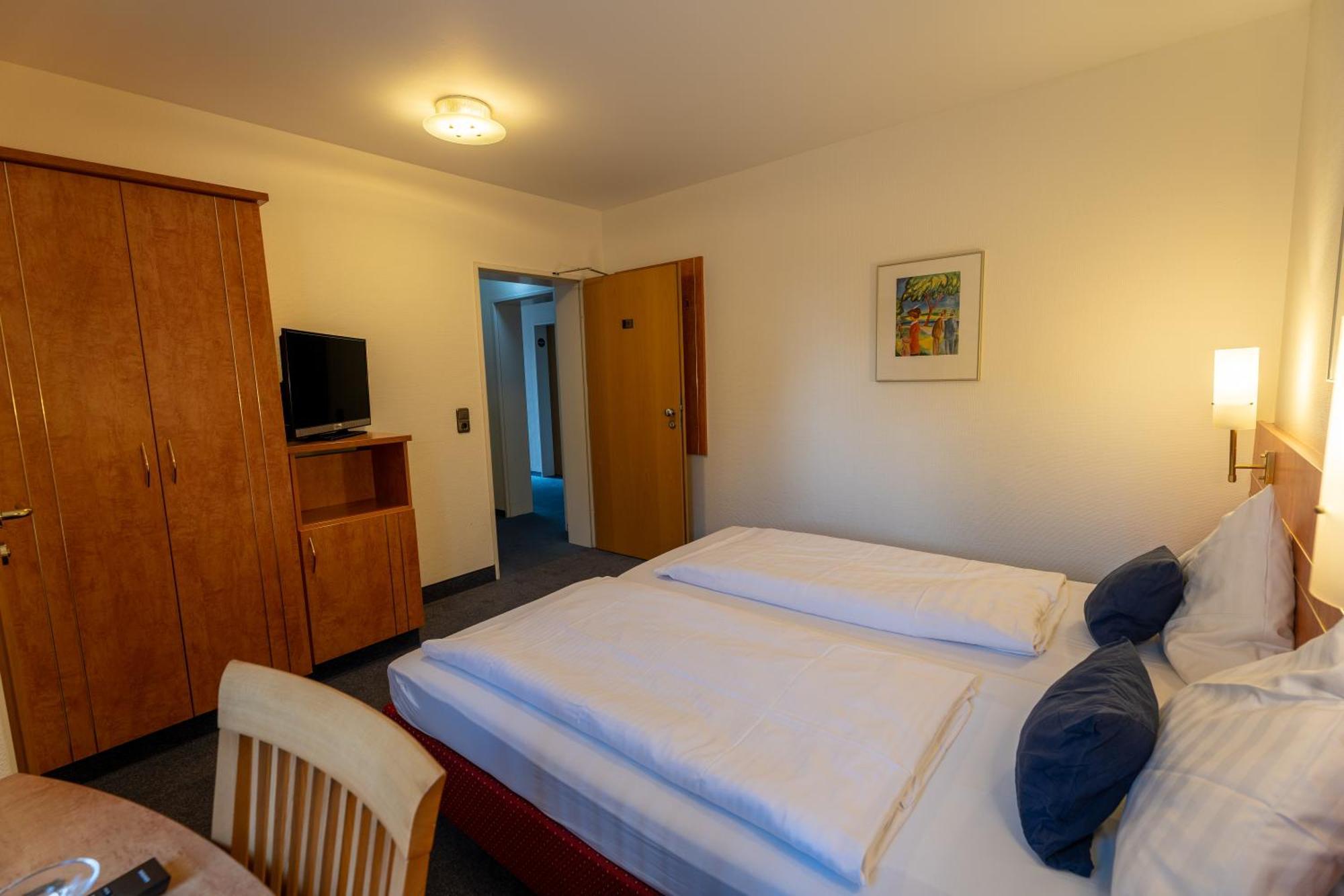 Airport Business Hotel Koeln Ngoại thất bức ảnh