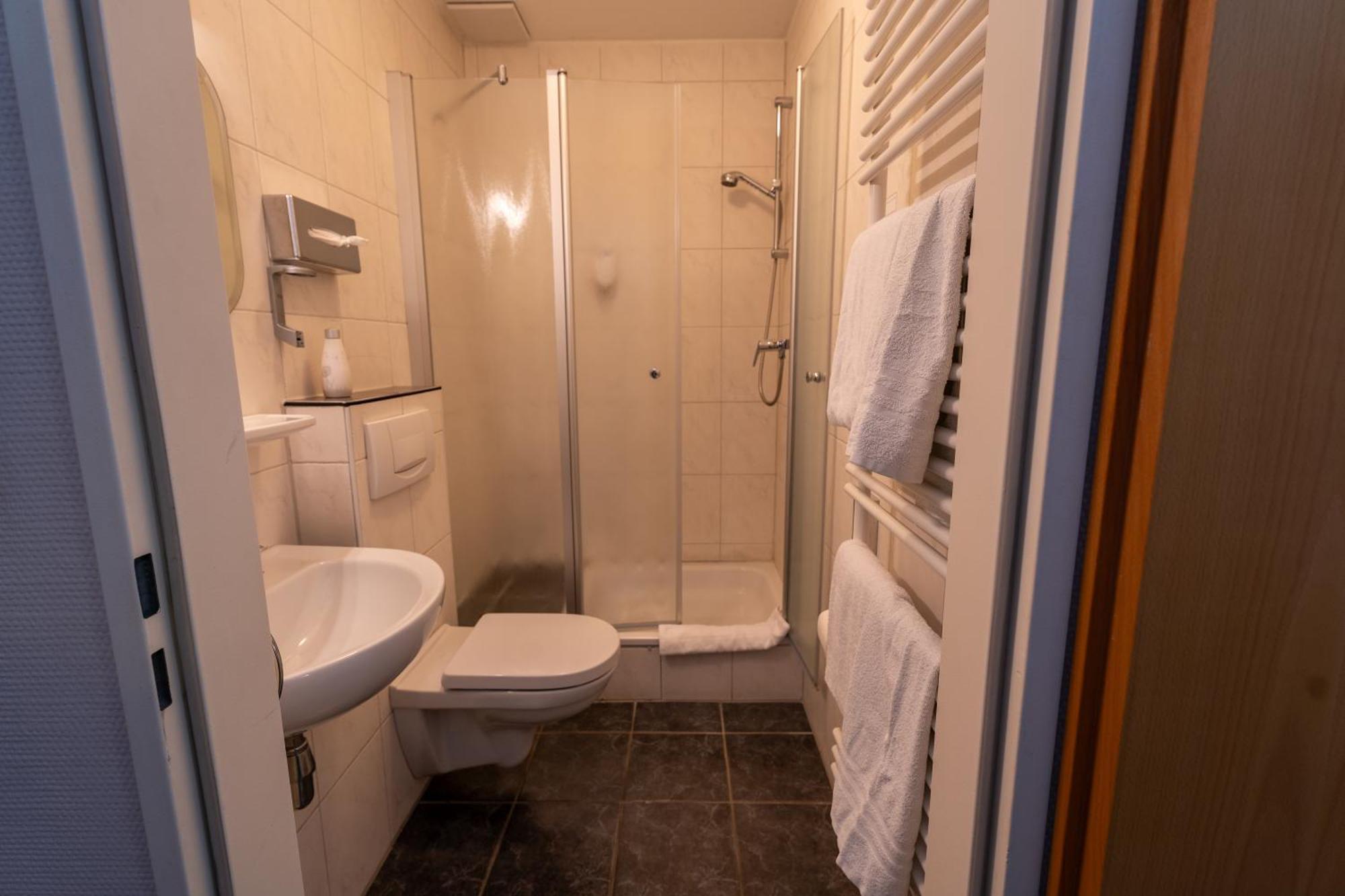 Airport Business Hotel Koeln Ngoại thất bức ảnh