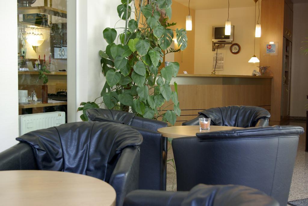 Airport Business Hotel Koeln Ngoại thất bức ảnh
